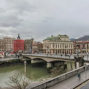 Apartment Piso Senorial Con Vistas A La Ria, Bilbao
